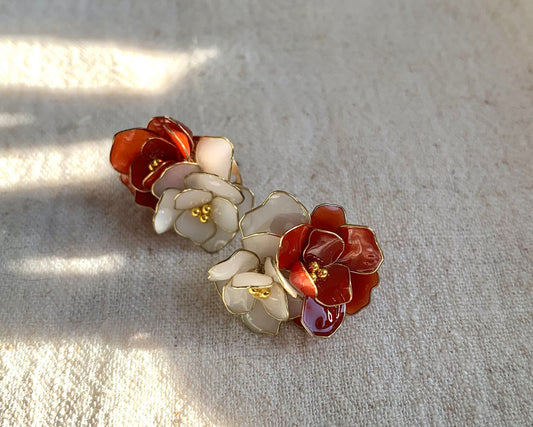 イヤリング「薔薇琥珀」